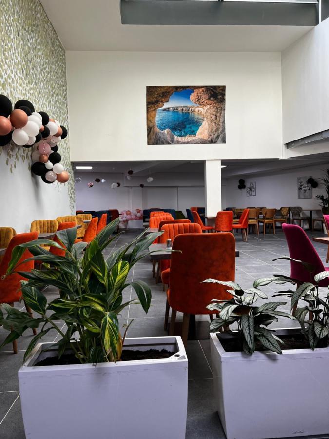 Hotel Aviation Saint-Gilles Kültér fotó